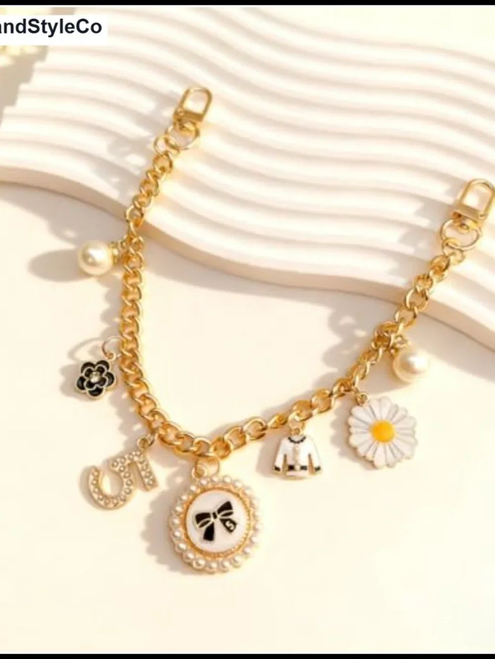 Gold Chain Pearl & Daisy Keychain Purse Charm for Handbag Tote Bag